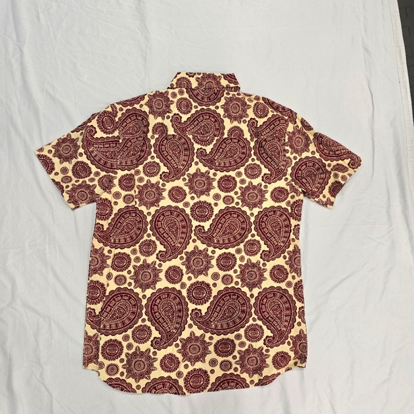 Tillys RSQ Paisley Short Sleeve Button Up [51] - Picture 3 of 5